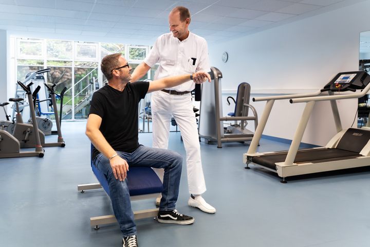 Chefarzt Priv.-Doz. Dr. Ralf Decking Schulter